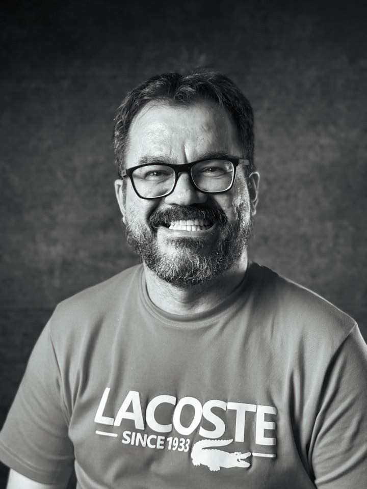 Prof. José Anderson Ferreira sorrindo